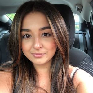 Meet your Posher, Samantha